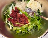 梅と水菜の葛切りサラダ作り方1写真