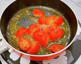 余った唐揚げ活用♪トマトの卵炒めにのせて作り方4写真