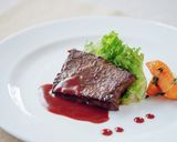 牛肉のステーキ~黒酢と赤ワインのソース~作り方5写真