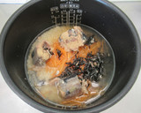 サバ缶と人参の炊き込みごはん作り方4写真