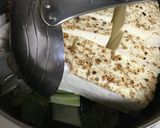 まいたけと焼き豆腐の味噌汁作り方2写真