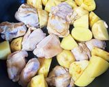 鶏もも肉となすとじゃがいもの甘辛煮作り方5写真