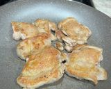 チキンソテーの塩麹ケッカソース添え作り方5写真