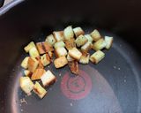 残ったパンの耳で！クルトン作り方3写真