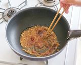 人気メニュー！濃厚ピリ辛汁ビーフンレシピ作り方4写真