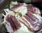 【弁当】豚キャベツの酒蒸しと青菜和え作り方1写真