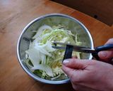 塩麹で和風コールスロー作り方3写真