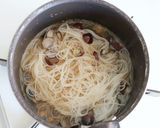 旨味を味わう♪しじみバタースープビーフン作り方6写真