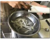 【やまなしの食】大根入り湯盛りうどん作り方3写真