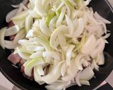 素材とだしの味が優しい！鶏肉と卵の親子丼作り方3写真
