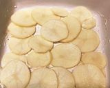 2色のポテト重ね焼☆クリームソース♪作り方5写真