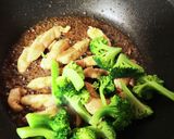 鶏ササミとブロッコリーの黒酢照焼き作り方6写真