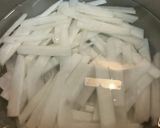 板きり麩とだいこんの味噌汁作り方2写真