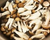 味噌汁②しめじと油揚げ作り方1写真