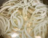 味噌汁③玉ねぎとたまご作り方2写真