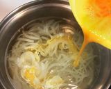 味噌汁③玉ねぎとたまご作り方6写真
