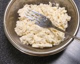 30*菜の花と玉葱の豆腐レモン和えサラダ作り方1写真