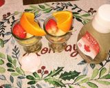 酸味のあるカット伊予柑の表面にはちみつ！作り方1写真