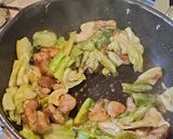 鶏もも肉とキャベツの塩だれ炒め作り方7写真