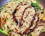 やみつきの味付け!旨辛海鮮ソース焼きそば作り方5写真