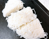 旨み凝縮♪鶏もも肉と春雨のタイ風炒め作り方1写真