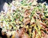 【お手軽1品！】豚肉と豆苗の卵とじ作り方7写真
