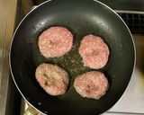 超簡単☆ホワイトソースのハンバーグ♪♪作り方2写真