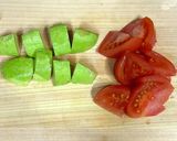 アボカドとトマトの和え物作り方1写真
