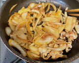 味付けメンマと豚肉と玉ねぎの炒めもの作り方4写真