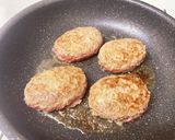 とろーり♪チーズがたまらないハンバーグ作り方8写真