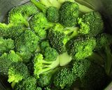ボイルイカとブロッコリーの塩麹醤油炒め作り方1写真