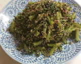春菊のごまとおかかとえごま和え作り方4写真