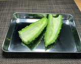 夏野菜ゴーヤと緑黄色野菜とキノコの卵炒め作り方1写真