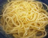 ラーメンに近いスープパスタ〜ねぎ塩味〜作り方6写真