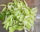 牛すじ肉でビーフシチュー作り方3写真