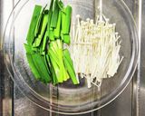 お弁当に!豚肉とえのきとにらの照り巻き作り方2写真