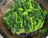 ちぢみほうれん草のガリバタ炒め作り方6写真