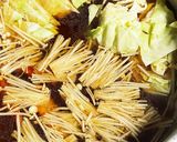 寒い日はコレ簡単！餃子鍋　＃ギョーザ作り方4写真