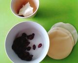 お弁当★クリームチーズとレーズン餃子の皮作り方1写真