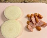 【楽めし】新玉ねぎとウインナーソース味作り方1写真