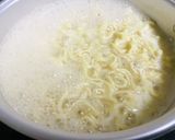 【夜食】シチューの素で豚骨ラーメン風作り方7写真