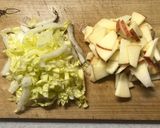 【甘塩っぱい♪】冬にりんごと白菜のサラダ作り方2写真