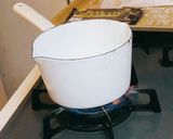 材料たった3個、3分でショコラショー作り方1写真