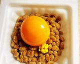 ⭕️美味しい納豆かけご飯のアレンジ⭕️卵黄作り方2写真