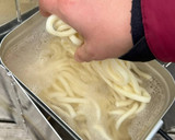 海老と菜の花！アウトドアで鍋焼きうどん作り方1写真