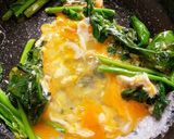 鶏ガラスープ味のほうれん草玉子焼き作り方3写真