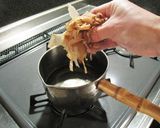 麦茶で茹でる釜揚げうどん作り方4写真