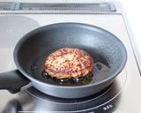 玉ねぎ・ソース不要【ふんわりハンバーグ】作り方5写真