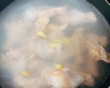 手羽元とキノコ、ジャガイモの中華煮作り方1写真