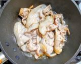豚こま肉と春菊とトマトのピリカラ甘酢炒め作り方3写真